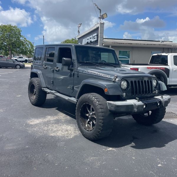 2017 Jeep Wrangler Unlimited Sahara