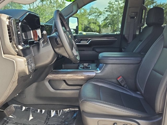 2025 Chevrolet Silverado 2500HD LTZ - Photo 22
