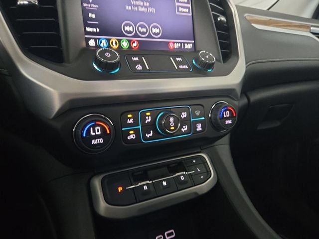 2022 GMC Acadia SLE
