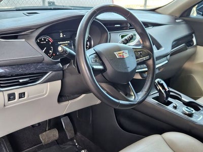 2023 Cadillac XT4 Premium Luxury
