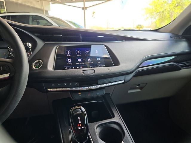 2021 Cadillac XT4 Premium Luxury