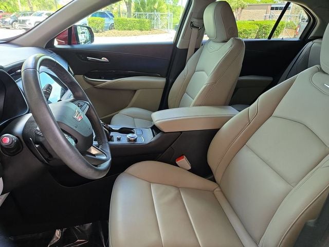 2021 Cadillac XT4 Premium Luxury