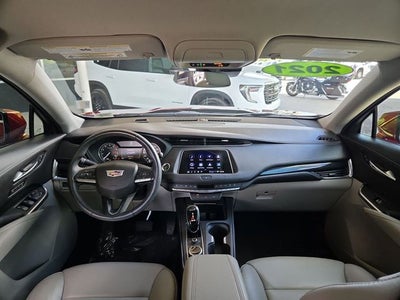 2021 Cadillac XT4 Premium Luxury