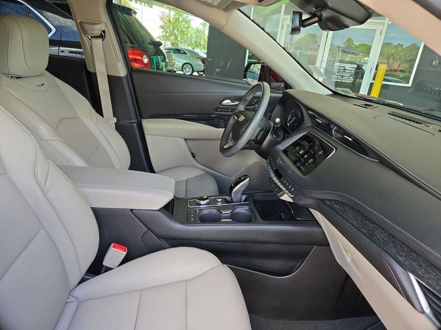 2021 Cadillac XT4 Premium Luxury