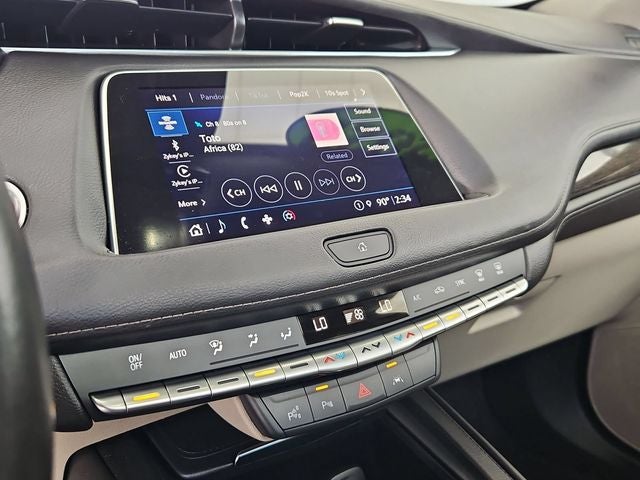 2022 Cadillac XT4 Premium Luxury