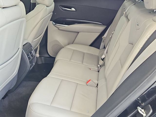 2022 Cadillac XT4 Premium Luxury
