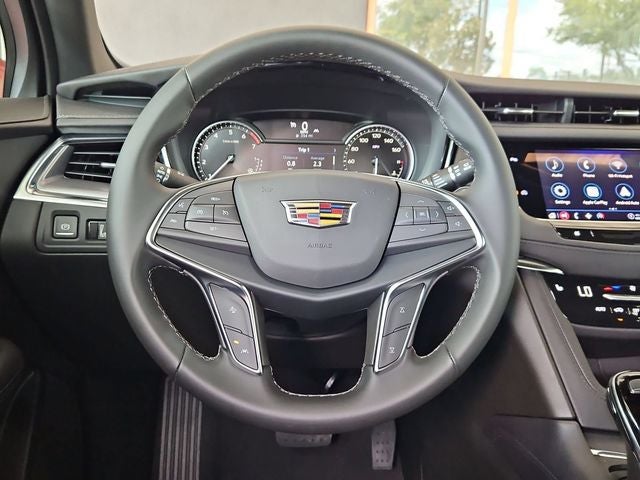 2026 Cadillac XT5 Luxury