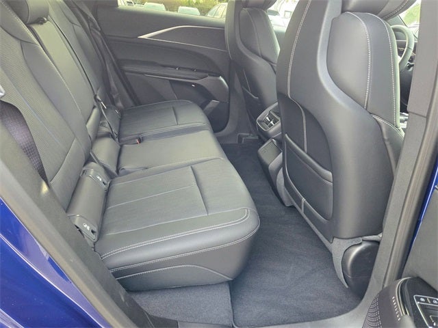 2025 Cadillac LYRIQ Sport