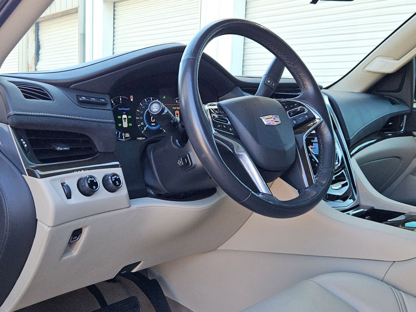 2020 Cadillac Escalade Premium Luxury