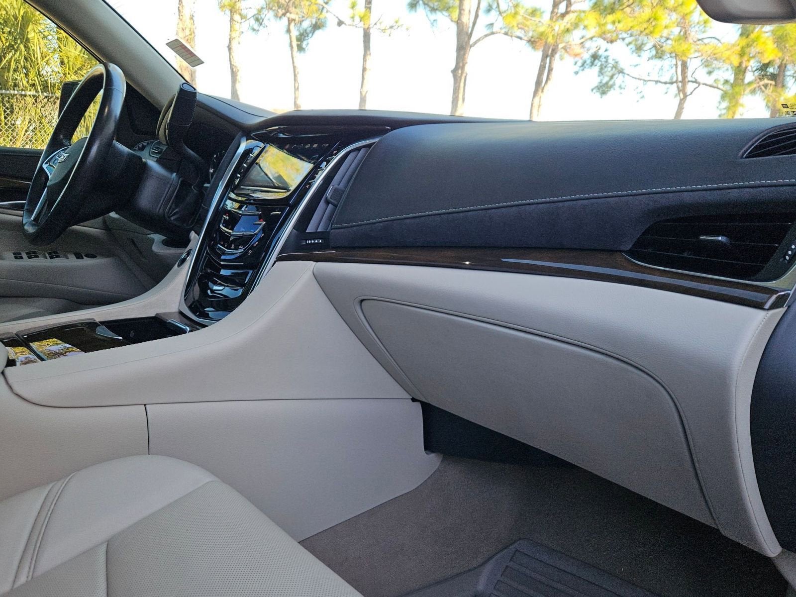 2020 Cadillac Escalade Premium Luxury