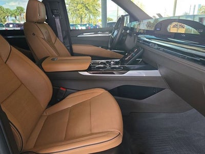 2025 Cadillac Escalade ESV Premium