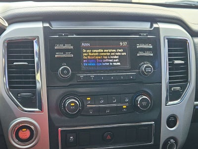 2017 Nissan Titan SV