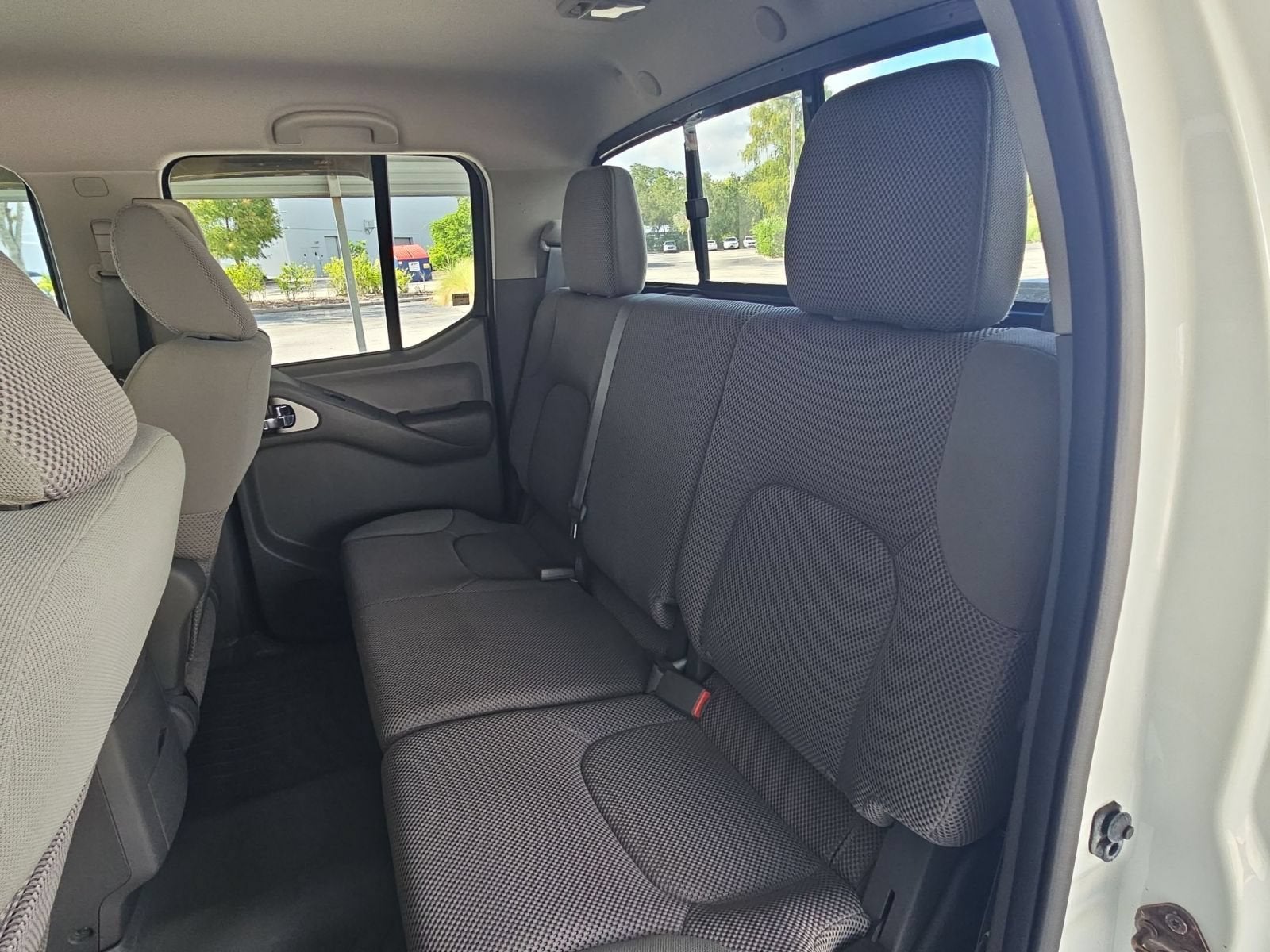 2014 Nissan Frontier SV