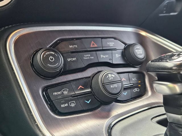 2017 Dodge Challenger SXT