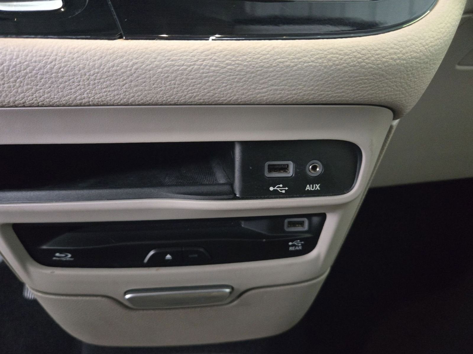 2018 Chrysler Pacifica Hybrid Limited