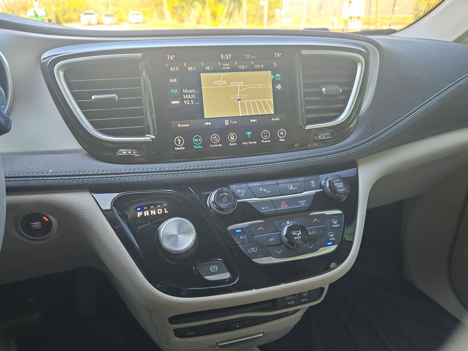 2018 Chrysler Pacifica Hybrid Limited