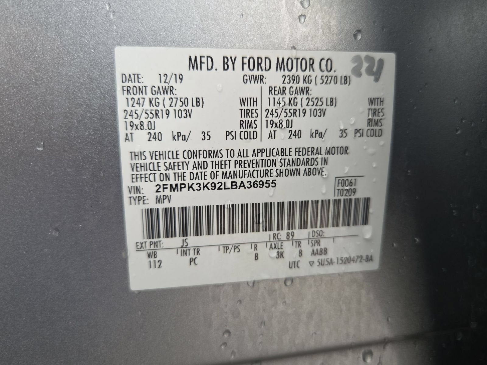 2020 Ford Edge Titanium