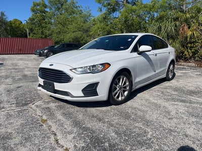 2020 Ford Fusion SE