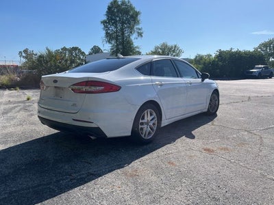 2020 Ford Fusion SE