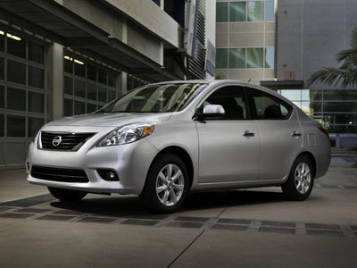 2013 Nissan Versa 1.6 SV
