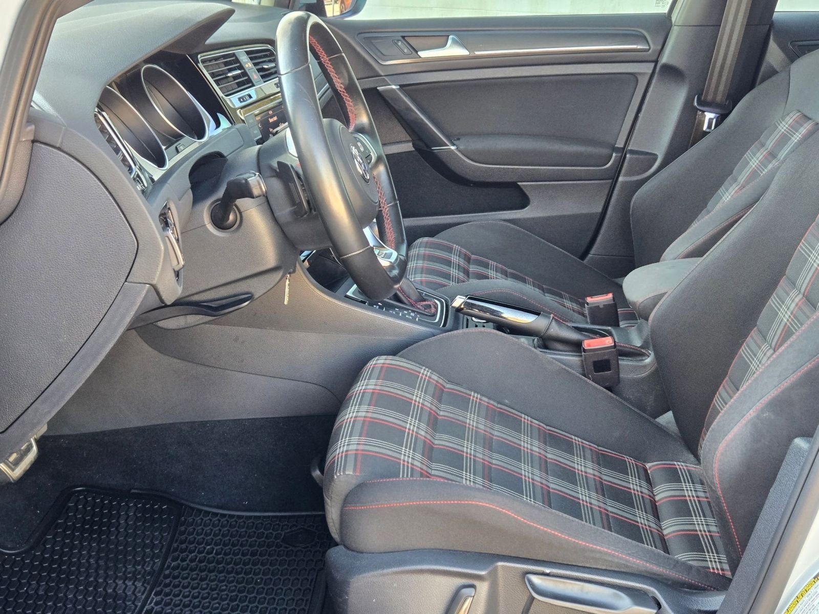 2019 Volkswagen Golf GTI 2.0T S