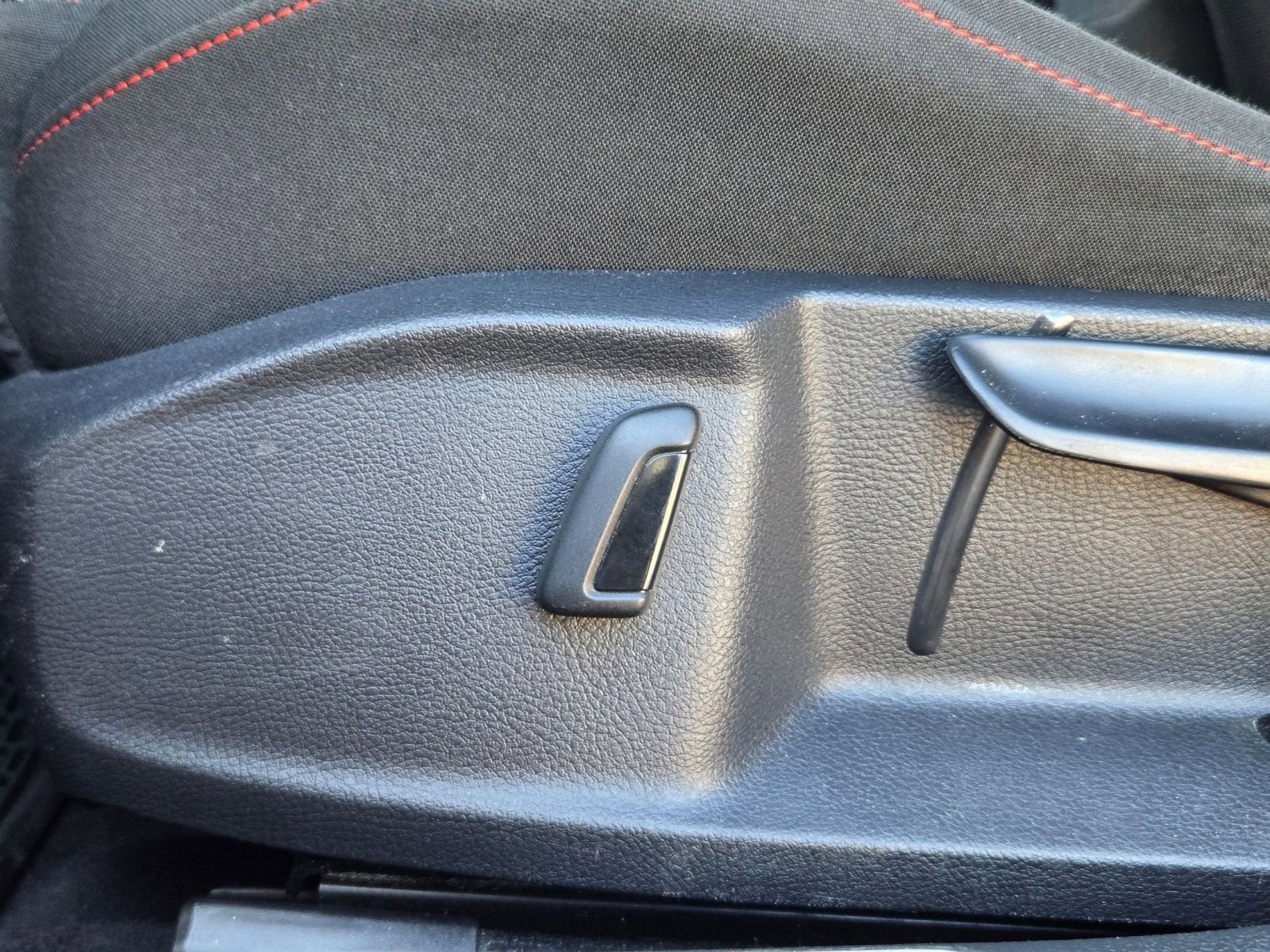 2019 Volkswagen Golf GTI 2.0T S