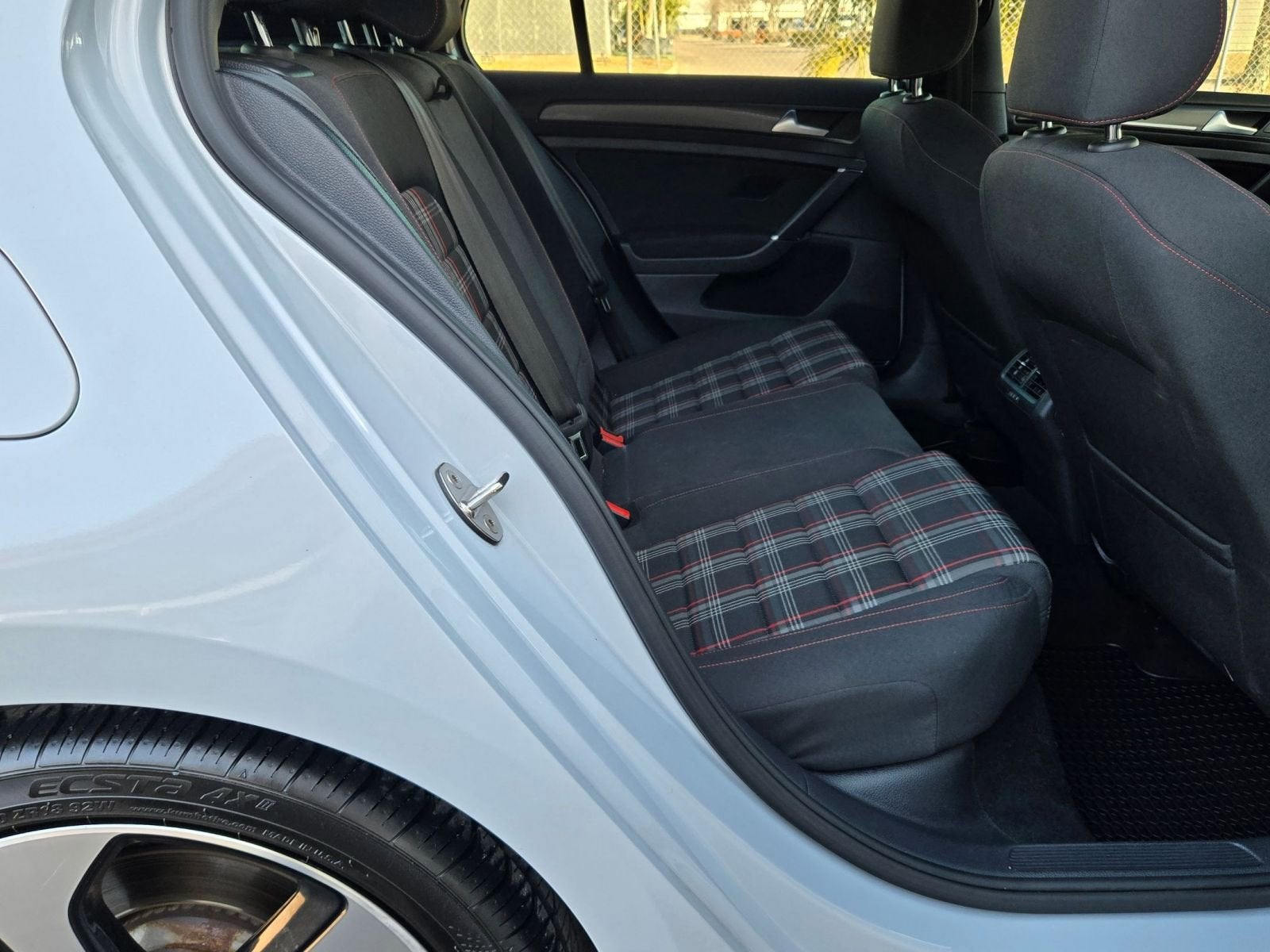 2019 Volkswagen Golf GTI 2.0T S