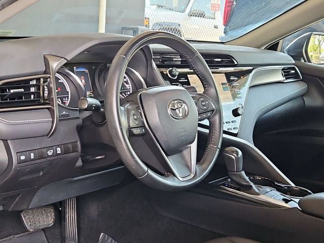 2020 Toyota Camry Hybrid SE