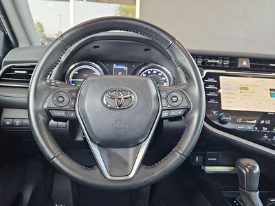 2020 Toyota Camry Hybrid SE