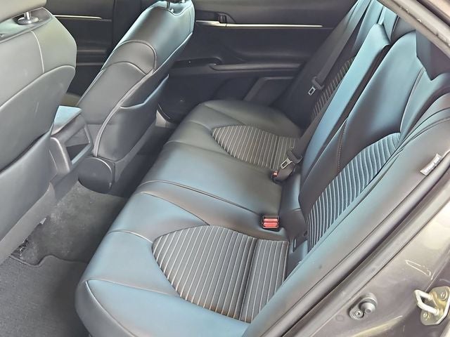 2020 Toyota Camry Hybrid SE