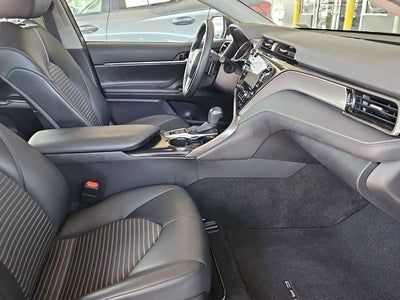 2020 Toyota Camry Hybrid SE