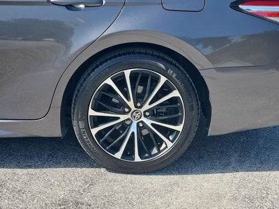 2020 Toyota Camry Hybrid SE