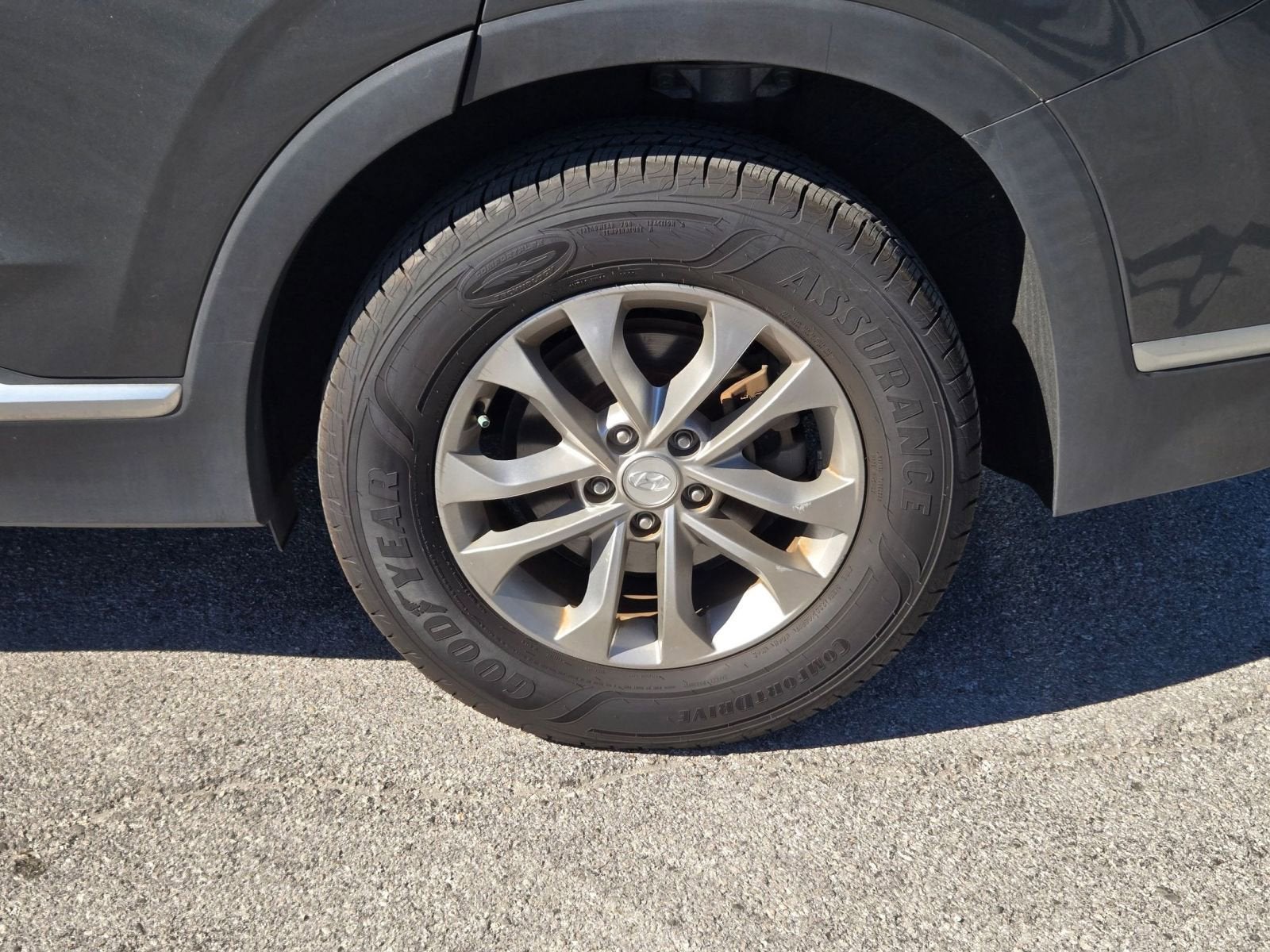 2020 Hyundai Santa Fe SE