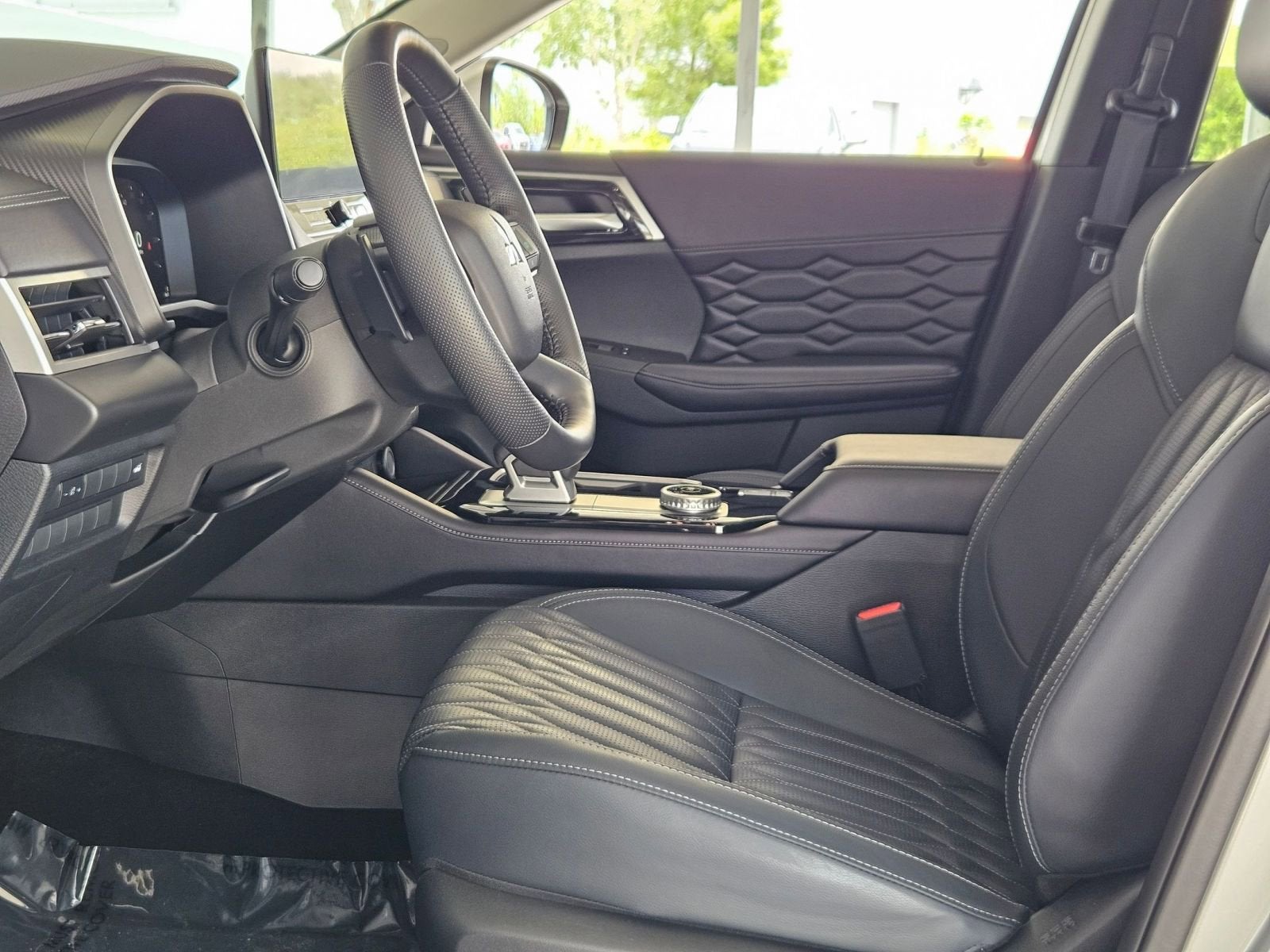 2025 Mitsubishi Outlander SEL