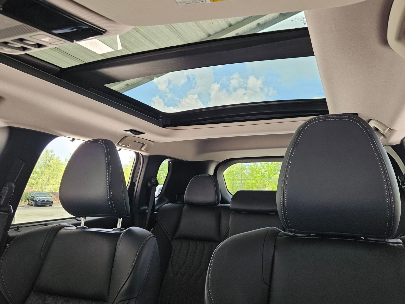 2025 Mitsubishi Outlander SEL