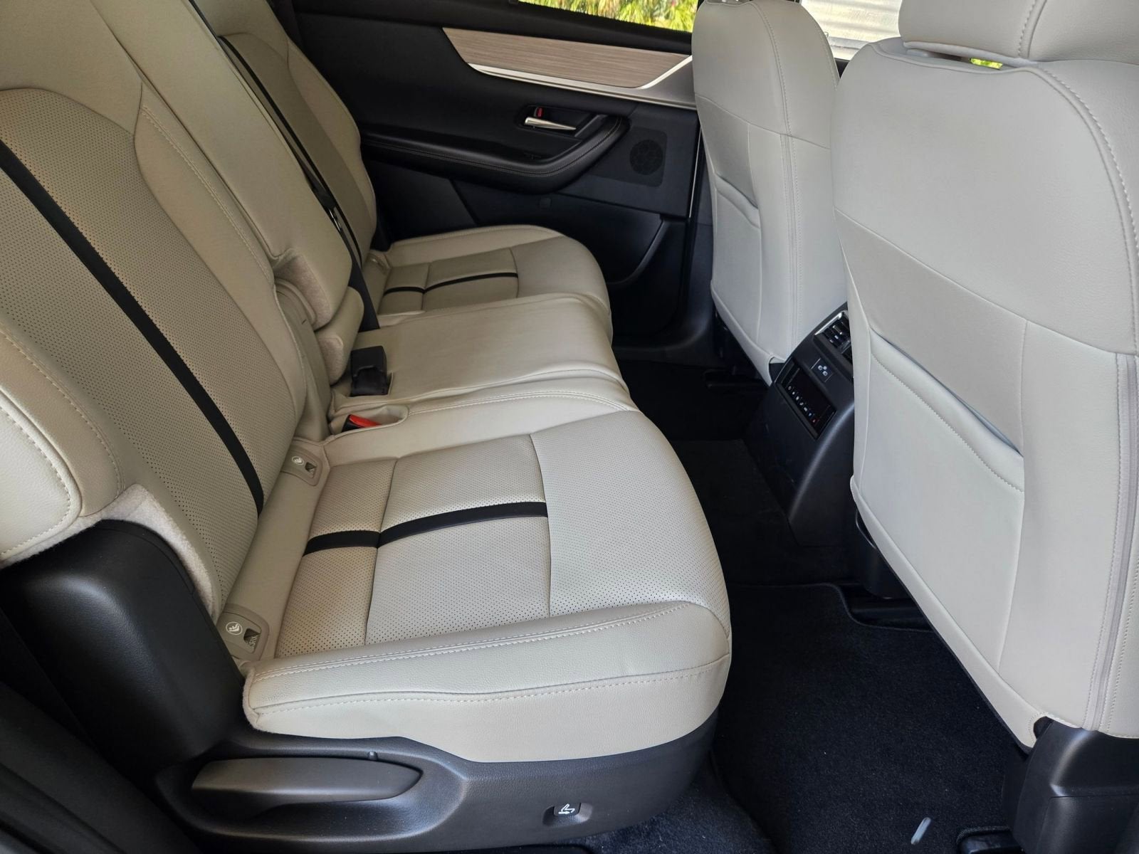 2025 Mazda Mazda CX-90 PHEV Preferred