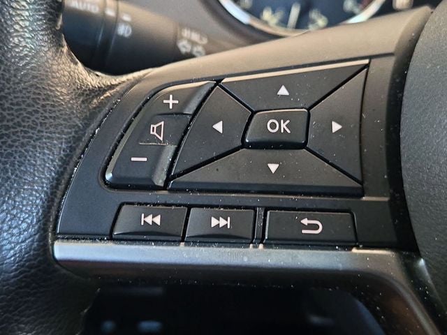 2021 Nissan Rogue Sport SV