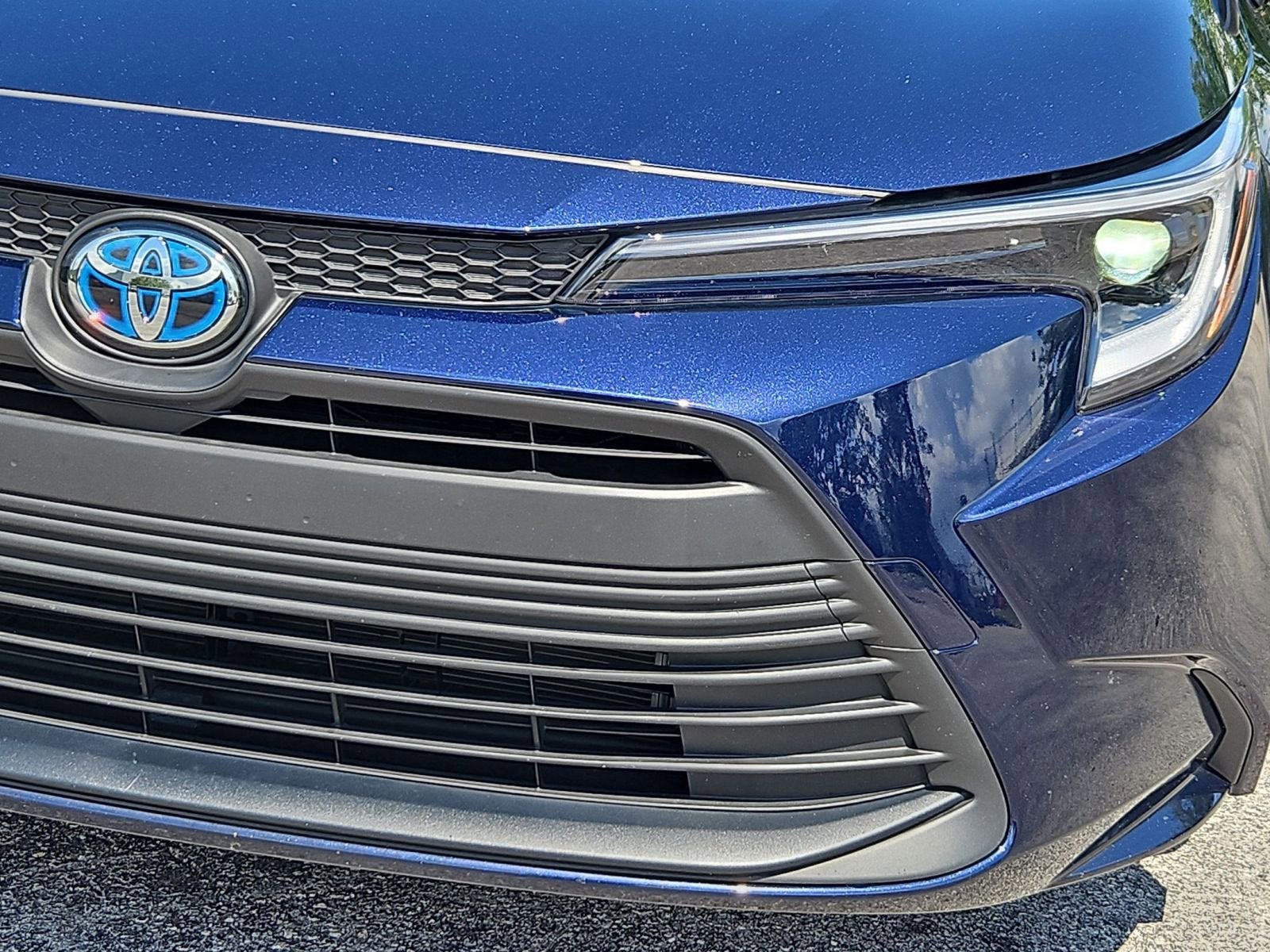 2025 Toyota Corolla Hybrid LE