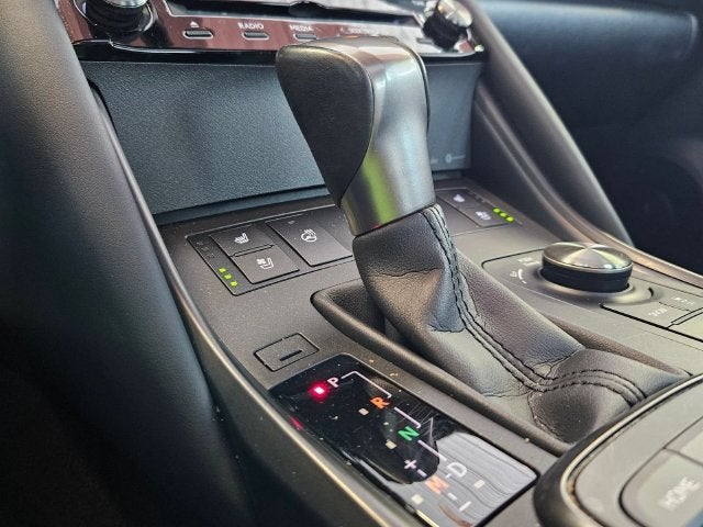 2023 Lexus IS 300