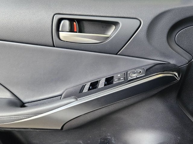 2023 Lexus IS 300