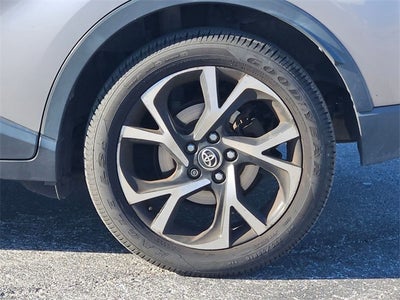 2018 Toyota C-HR XLE Premium