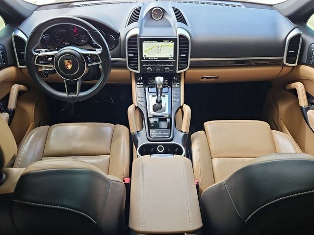 2016 Porsche Cayenne Base