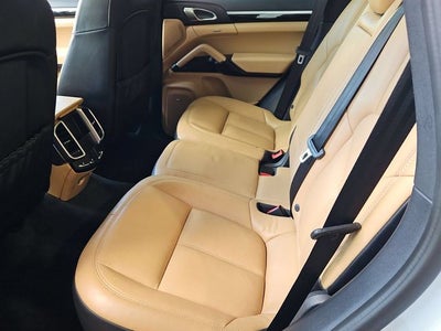 2016 Porsche Cayenne Base