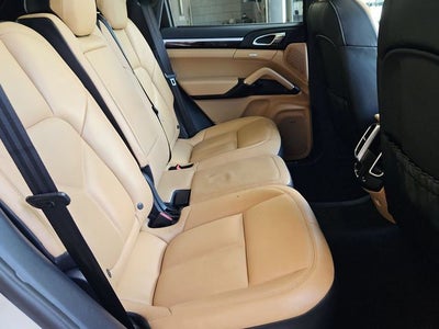 2016 Porsche Cayenne Base