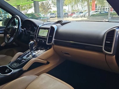 2016 Porsche Cayenne Base