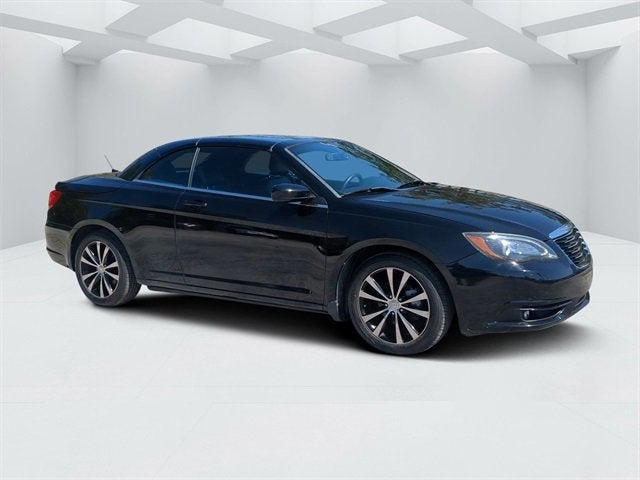 2013 Chrysler 200 S