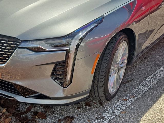 2023 Cadillac CT4 Premium Luxury