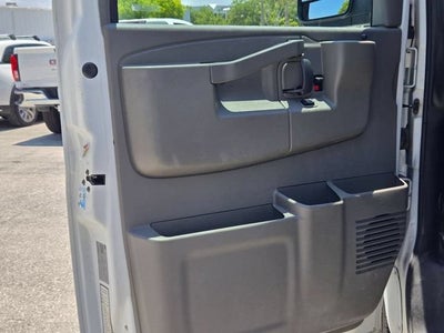 2020 Chevrolet Express Passenger 3500 LT