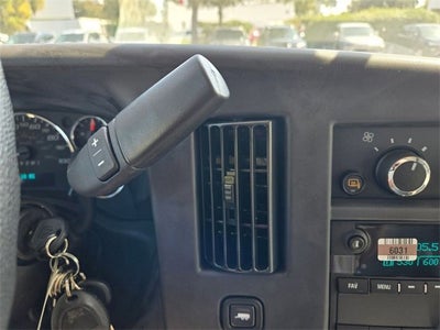 2025 GMC Savana Cutaway 3500 1WT