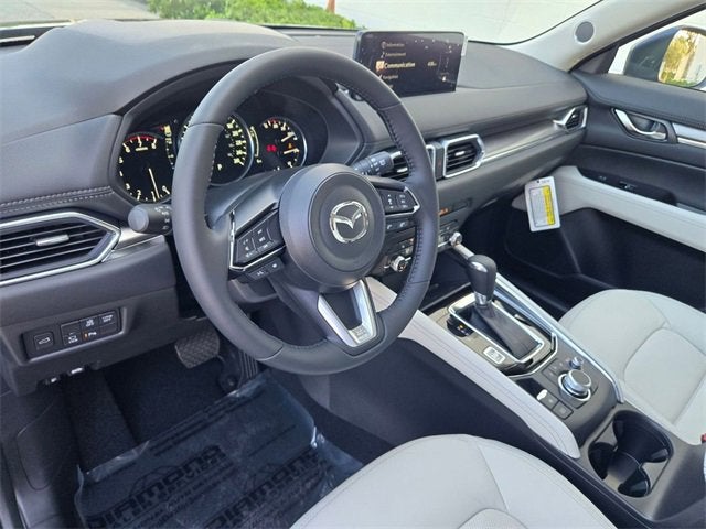 2025 GMC Savana Cutaway 3500 1WT